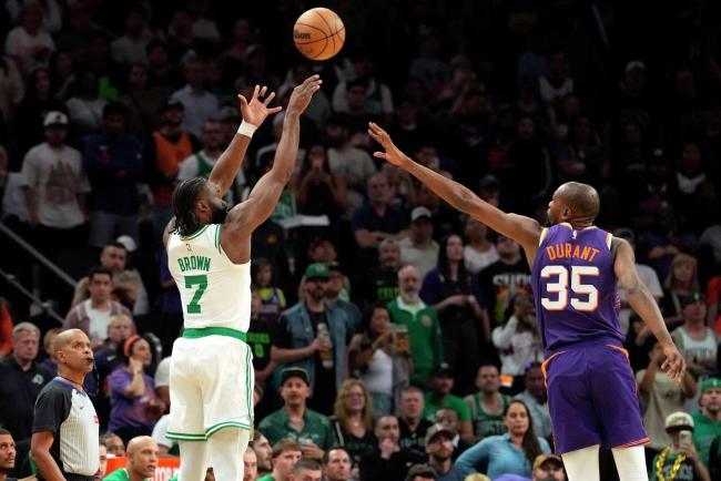 绿军22记3分创NBA历史第一纪录 波神30+8助大胜