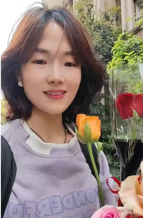 重庆半马女子提前庆祝被反超