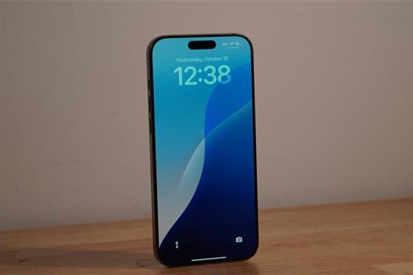 曝iPhone 17 全系标配M14 OLED面板