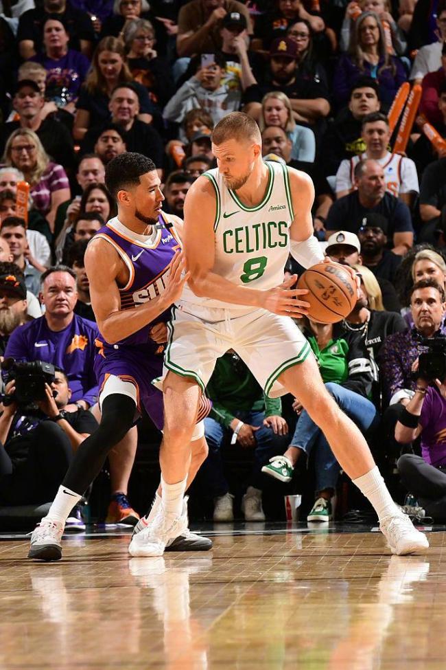 绿军22记3分创NBA历史第一纪录 波神30+8助大胜