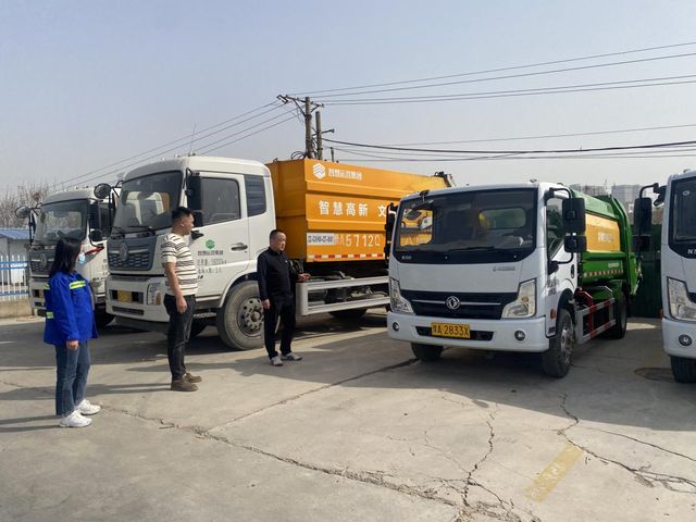 提升城市管理服务水平，高新城管组织开展安全生产检查