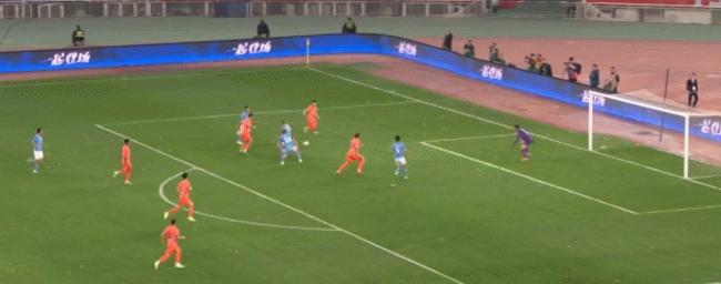 足坛同夜五佳球：维拉悍将一条龙爆射世界波 泰山世界级防守反击进球！