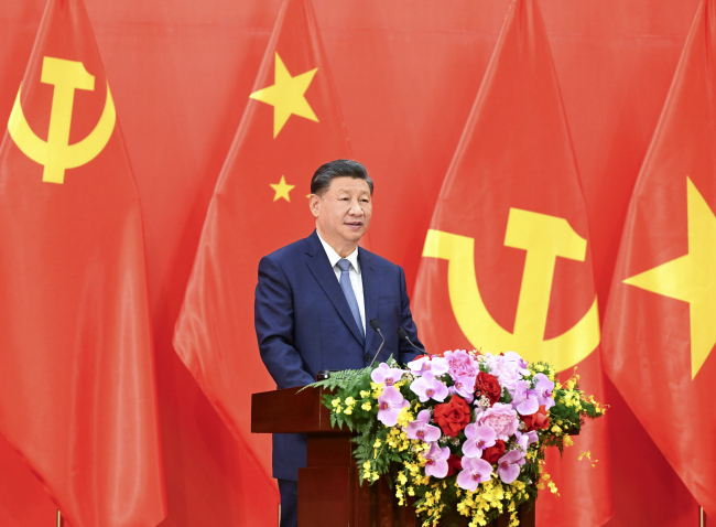 跟着习主席去越南｜“越中情谊深，同志加兄弟”