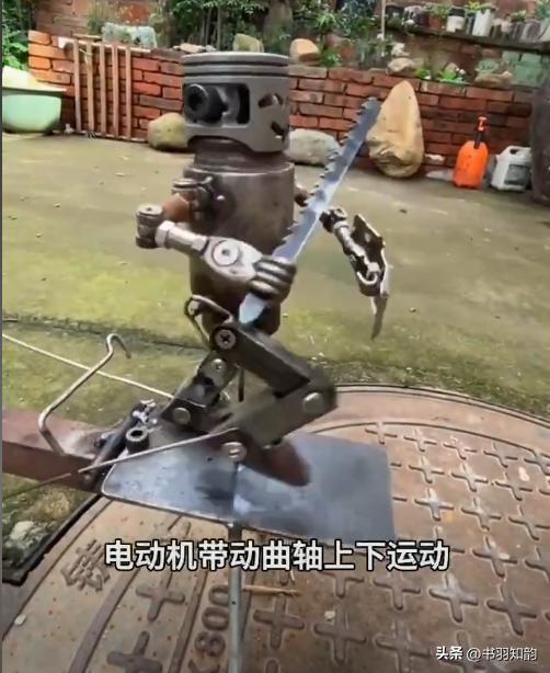痴迷机械的农村钳工打造健身小铁人，网友直呼：申请专利吧！