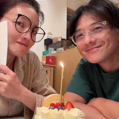 舒淇生日发长文分享人生感悟 晒与冯德伦合照