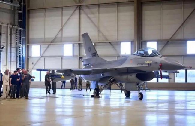 媒体：美制武器“神话”接连破灭 F-16被击落引发质疑