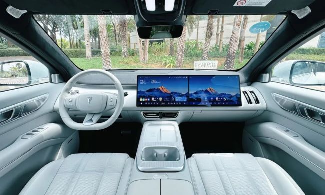 试驾深蓝S09 科技与舒适兼备的旗舰SUV