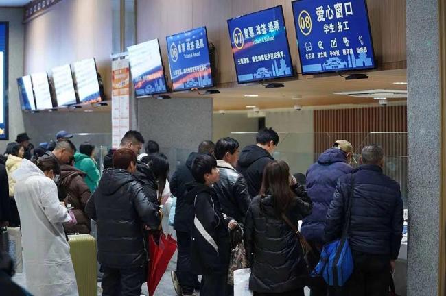 没带身份证如何坐高铁 线上办理临时证明