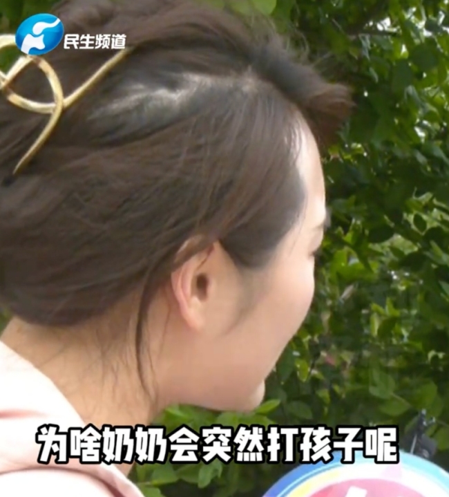 女子得知婆婆打女儿崩溃