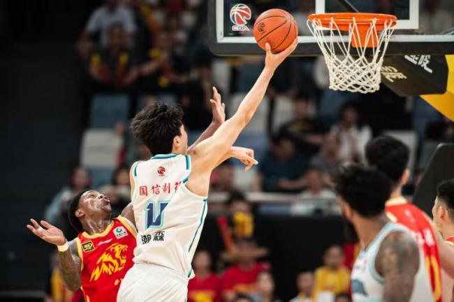 杨瀚森宣布参加今年NBA选秀