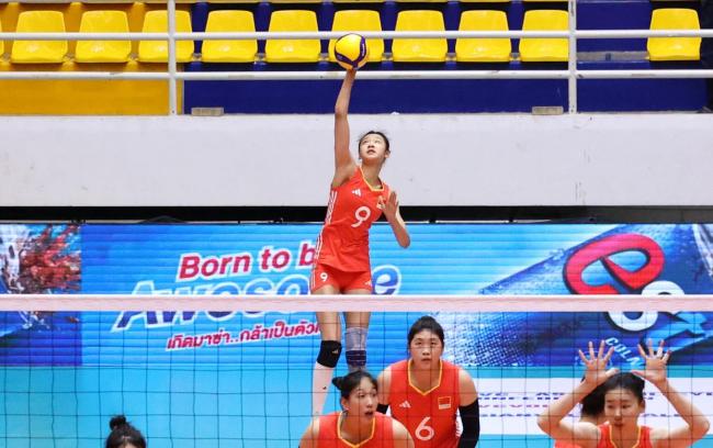 恭喜！17岁1米96天才首进中国女排 小赵蕊蕊闪耀新星