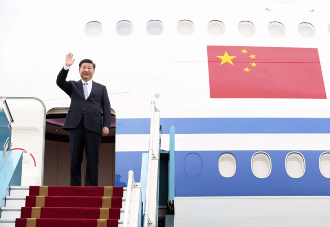跟着习主席去越南｜“越中情谊深，同志加兄弟”