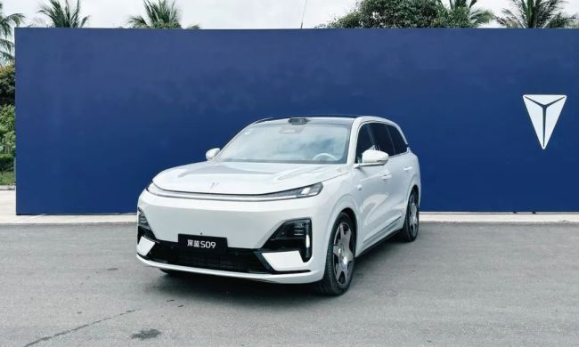 试驾深蓝S09 科技与舒适兼备的旗舰SUV