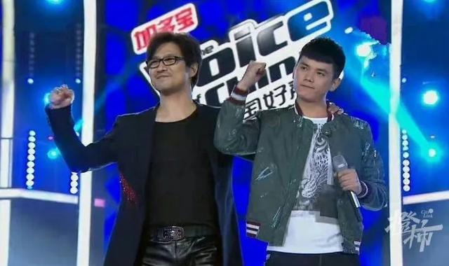 指甲长出怪东西！切开后男子崩溃：竟是癌症！