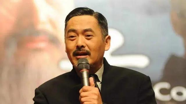 知名演员宣布：裸捐所有资产！