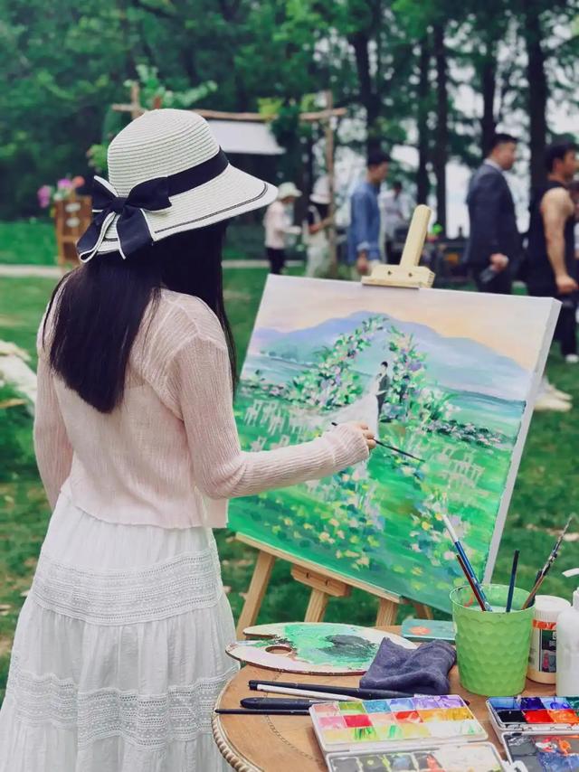 婚礼现场绘画师火了,有人月入2万 定格光学镜头外的感动