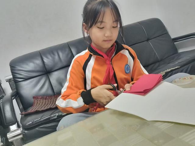 郑州市二七区滨河花园实验小学纯净阅读点亮智慧人生
