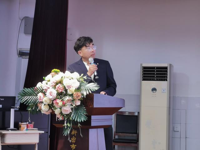 齐心绘就数学景 名师引航阅读风