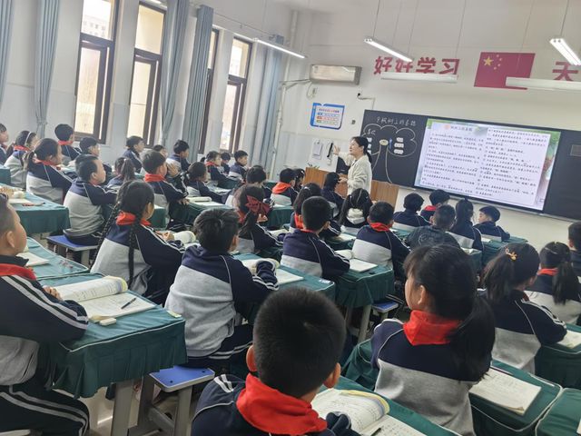 二十一位“师傅”点燃式教学 共筑人人一节优质课