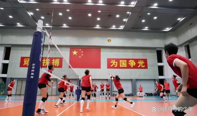 女排24人名单出炉：赵勇新阵容面临三大挑战 新老交替考验严峻