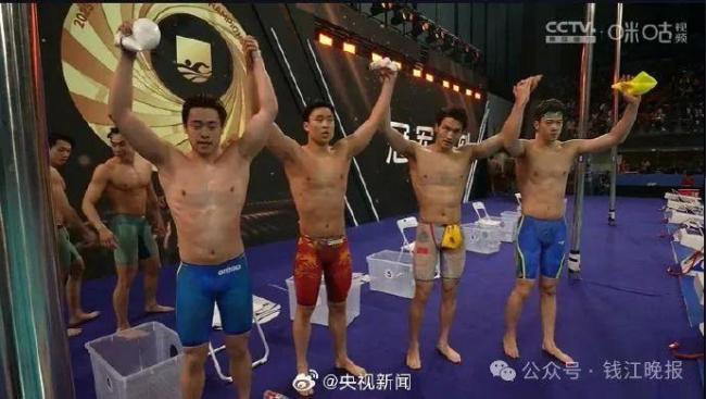 潘展乐8天拿下9金 接力赛再添辉煌