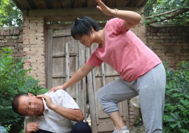86岁老人与亡子的女友结婚 家庭纷争引关注