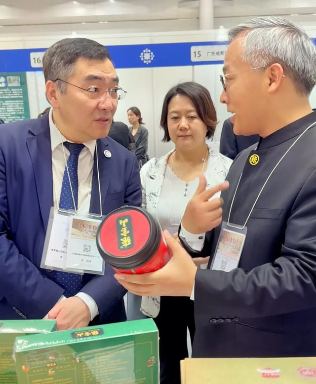 张宝山品牌亮相日本东京国际健康食品展览会