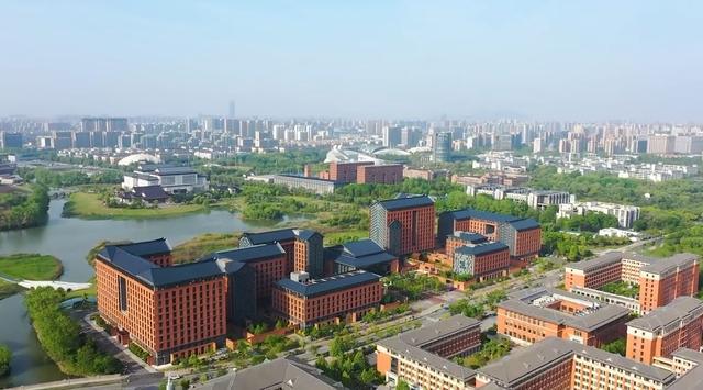 浙江大学2025年本科招生章程 有这些新变化→