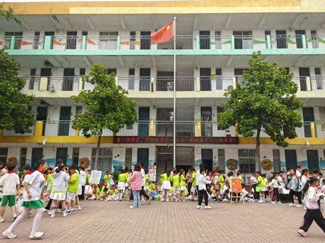 童心撞粽夏，好物趣交换——南关小学跳蚤市场火热开市