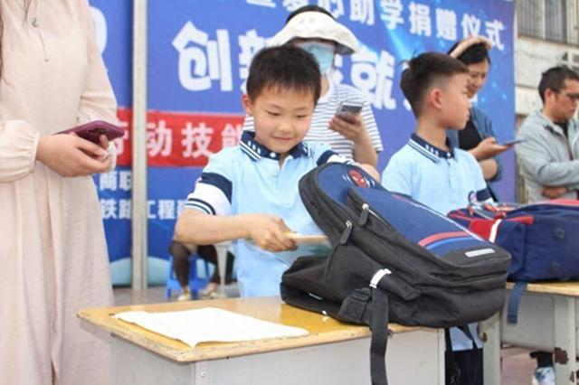 二七区苗圃小学：关注日常生存技能 践行劳动让人快乐