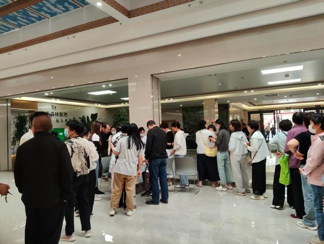 中国老年保健医学研究会在登封举行大型义诊