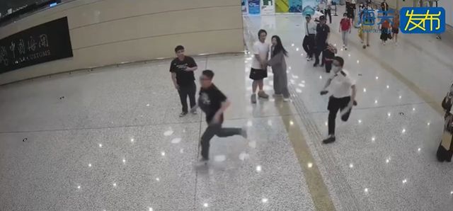 他跑，他追，他腰腿灌铅
