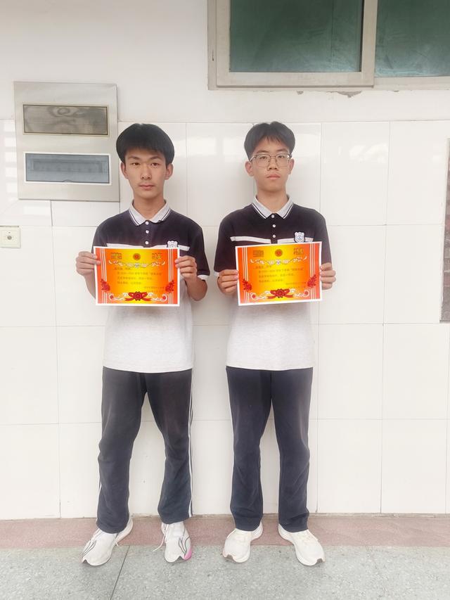 把国防历史变成强国实物，郑州市第四十八中学学习历史有妙招