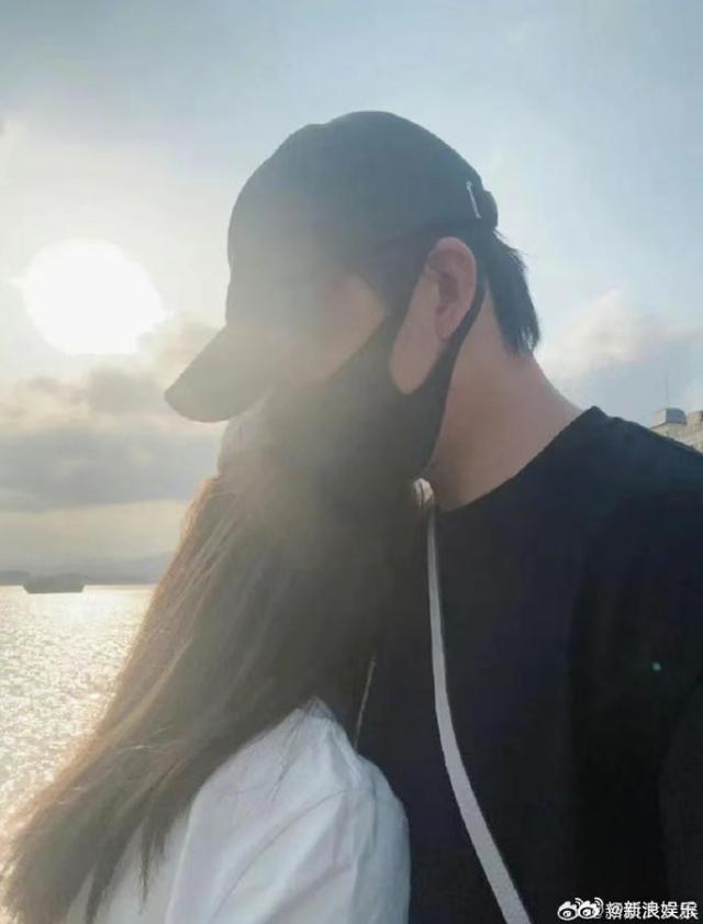热搜爆了！俞灏明王晓晨凌晨官宣结婚