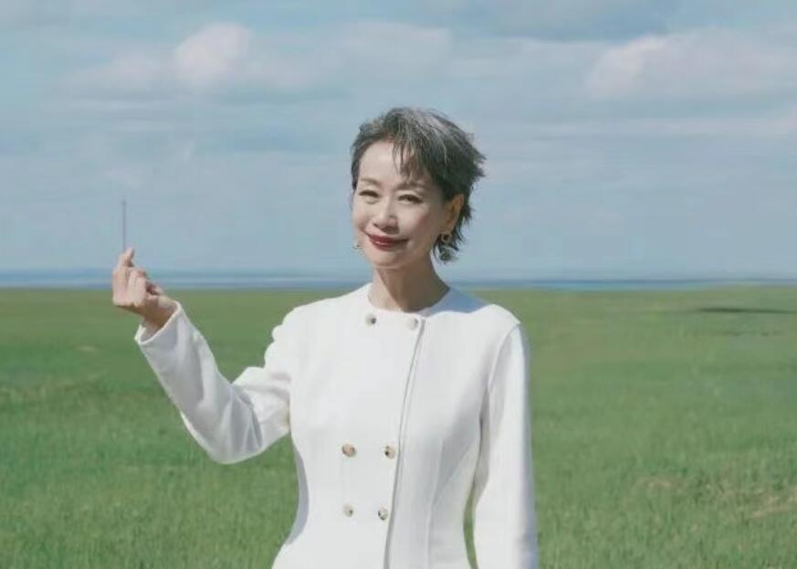 叶童回应乘风夺冠：想让更多人获得鼓励
