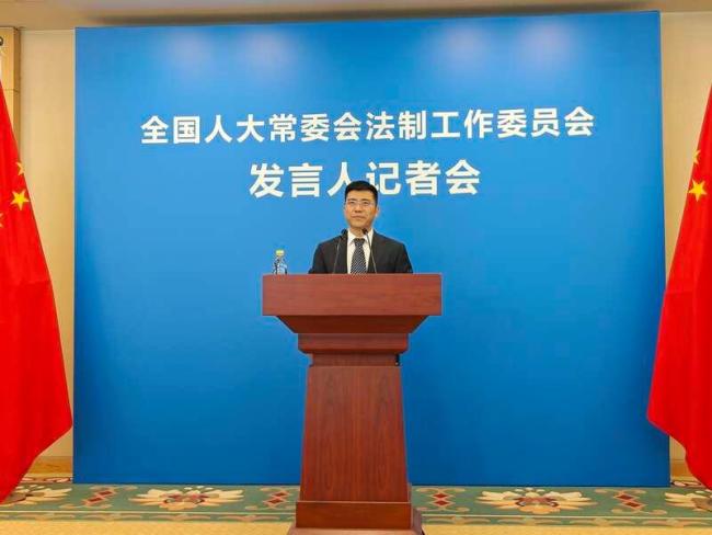 组织胁迫未成年陪酒将被从严惩处