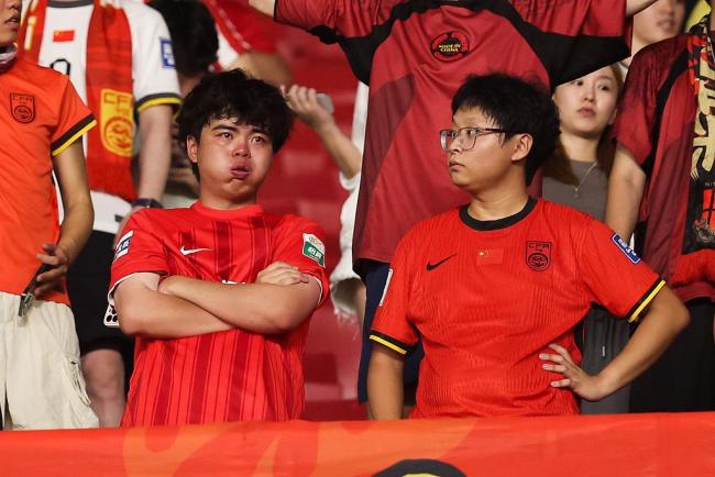 国足史上最弱 但中国足球快触底反弹 新周期期待反弹