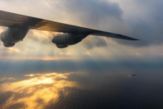 海军航空兵飞行训练大片来了 夏日长航时反潜训练