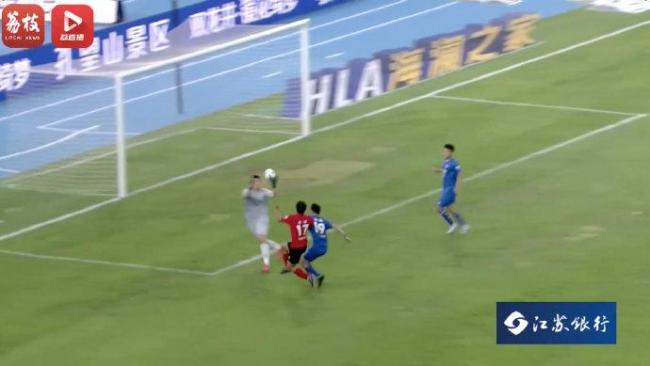 王志鹏点球破门 连云港1-0淮安