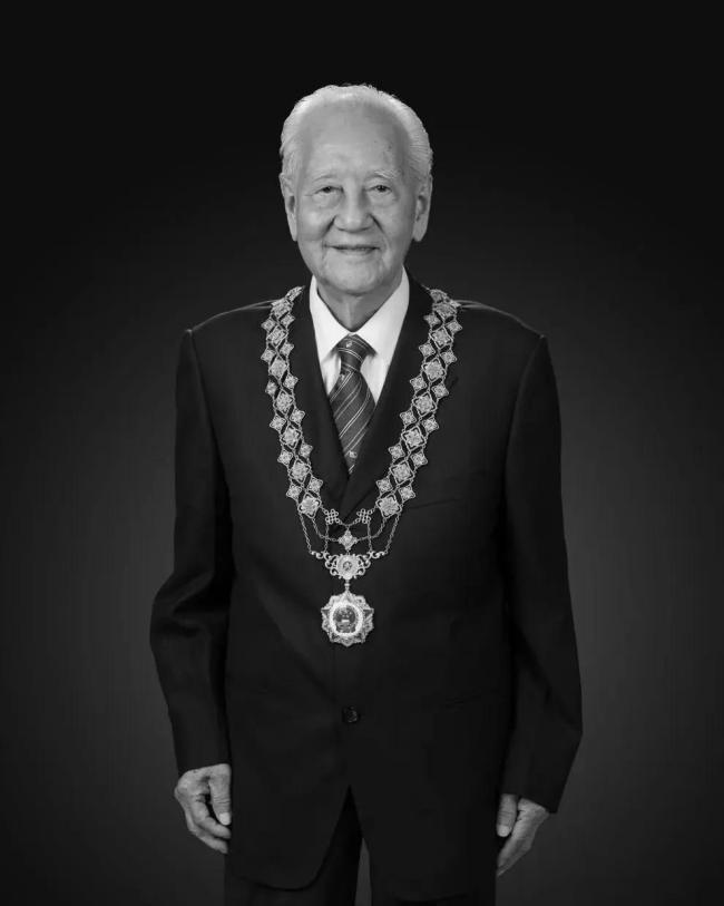 黄旭华院士今日在广东家乡安葬