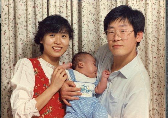 李在明儿时曾辍学打工，寒门子弟的逆袭“剧本”