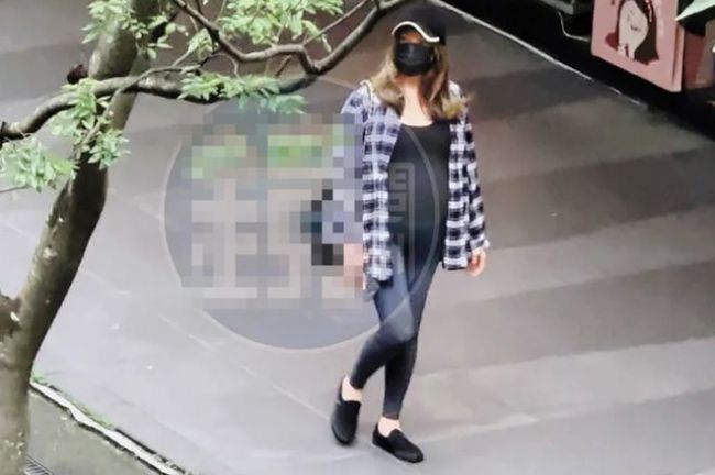 40岁许玮甯孕肚照曝光 母爱满满