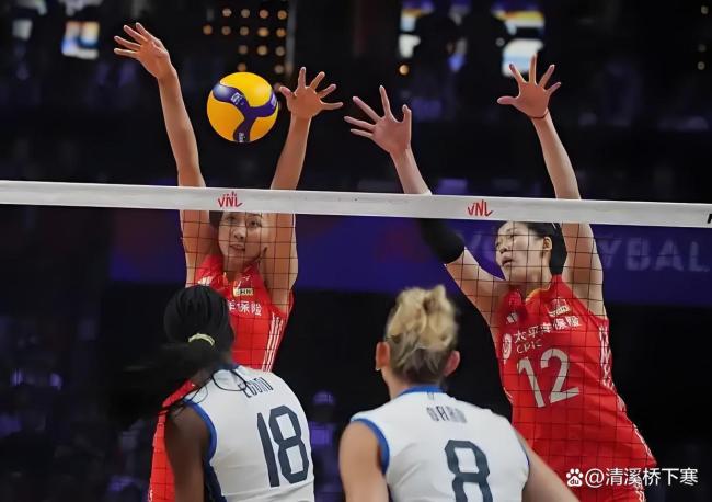 战术板 中国女排0-3暴露短板 详解防吊球为何容易丢分
