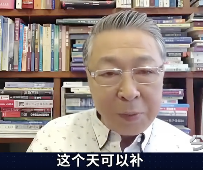 评论员称高考是平民子弟的天