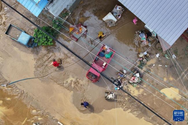 广西多地遭遇洪水各方救援 积极抢险救灾