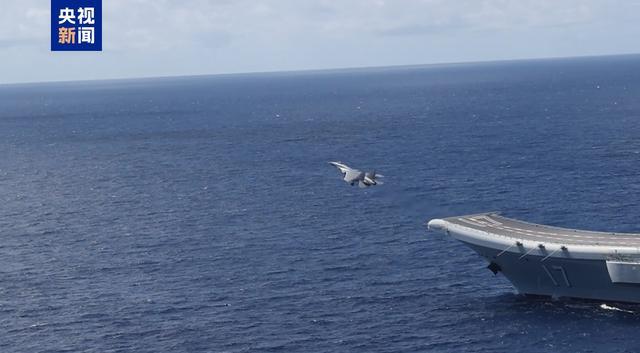 海军辽宁舰、山东舰航母编队完成实战化训练任务
