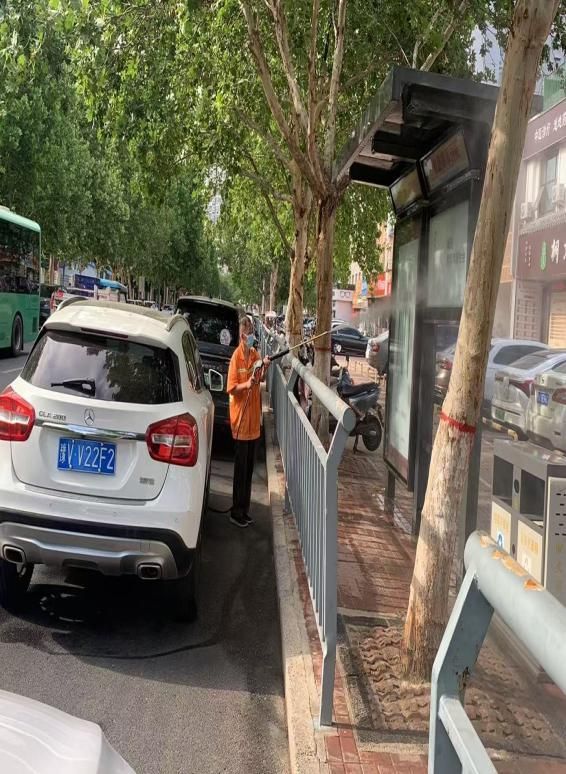 护航高考 环卫先行 ---以洁净环境为青春梦想助力