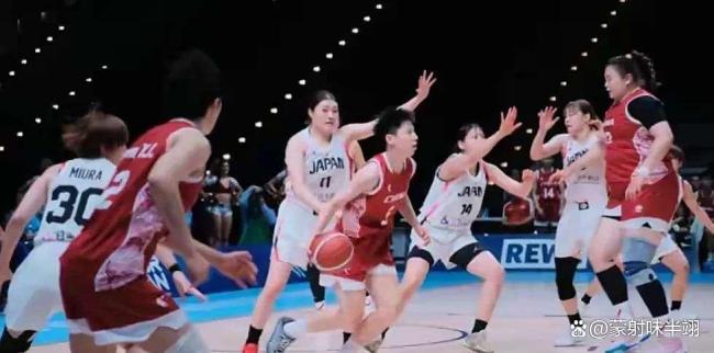 中国女篮大运会夺冠背后有哪些付出 青春风暴与争议并存