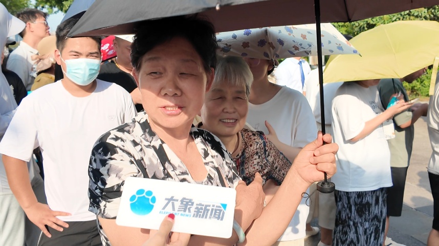 高端酒店集体摆摊：一场烟火人间的“降维”实验