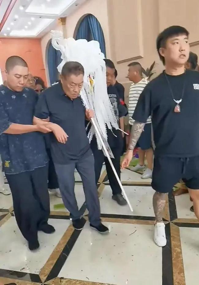 杨少华死亡证明单首次公开